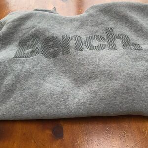 Bench Gray Fleece-Lined Sweatshirt/ hoodie size medium- gently used